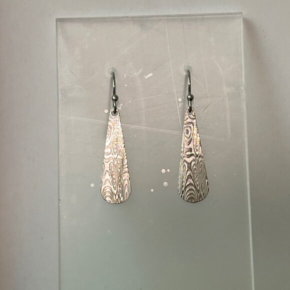 Chris Ploof Damascus stainless steel teardrop dangle Earrings EUC - Picture 8 of 9